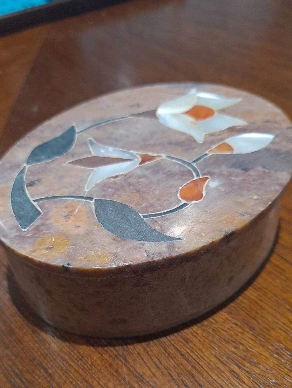 N/A elegant oval